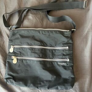 Baggallini crossbody